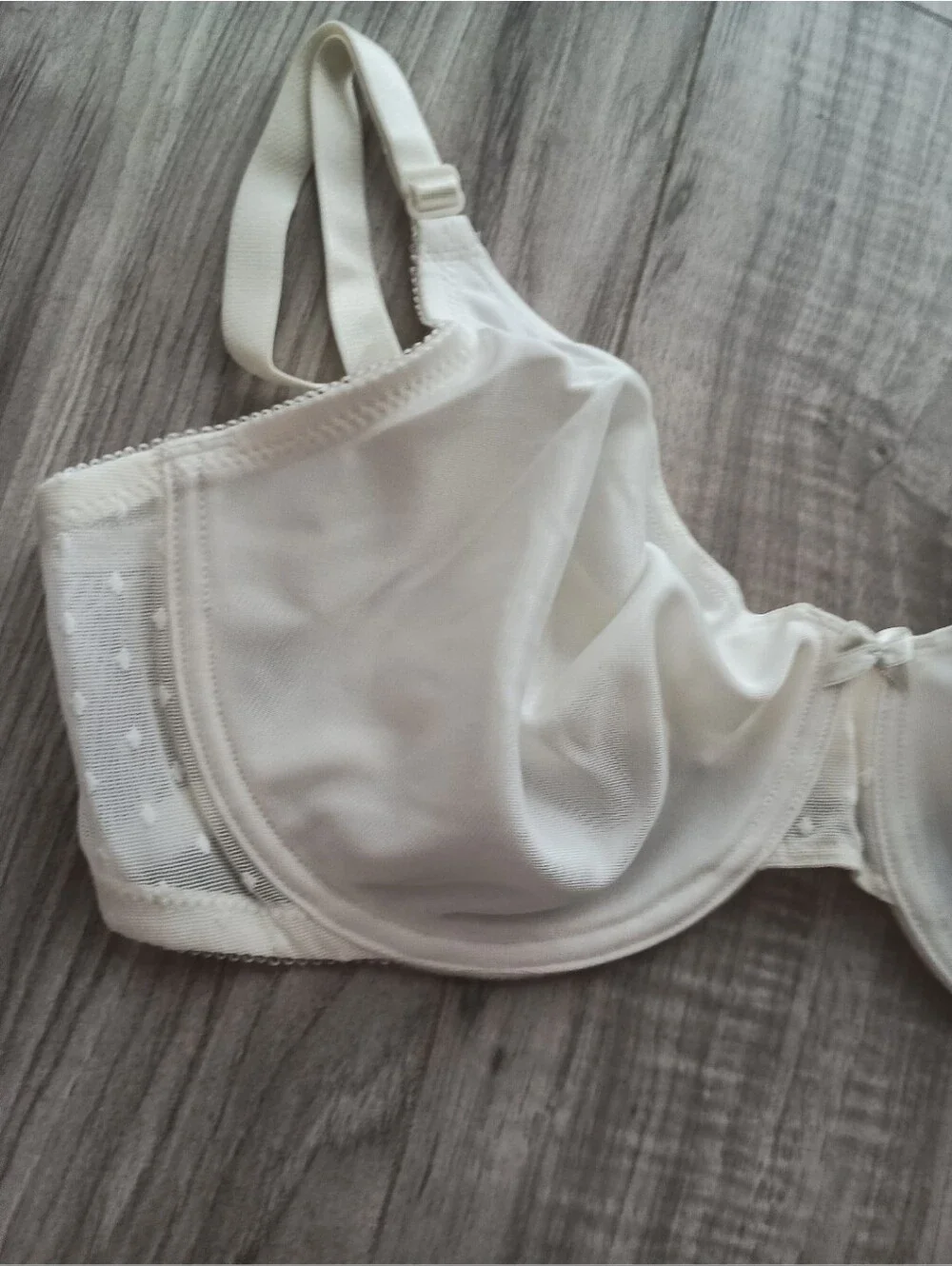 NWT Victoria's Secret Vintage White Swiss Dot Mesh Unlined Underwire Bra 34C